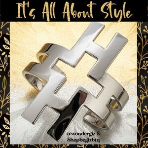 🔥🔥Authentic NWT Tory Burch Bold Statement Polished Silver Large Cuff Bracelet